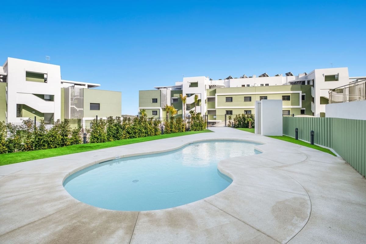 2 slaapkamer Appartement te koop in La Cala de Mijas - € 539.000 (Ref: 9929788)