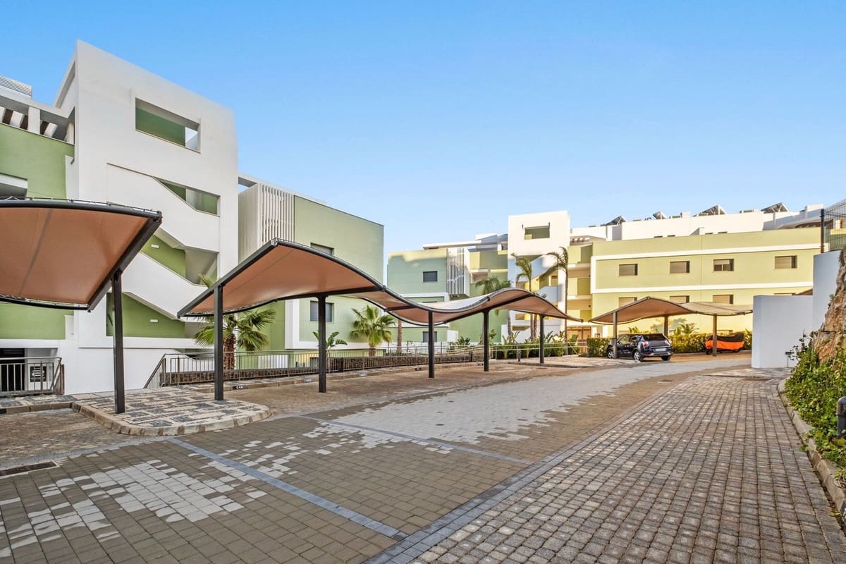 2 slaapkamer Appartement te koop in La Cala de Mijas - € 539.000 (Ref: 9929788)