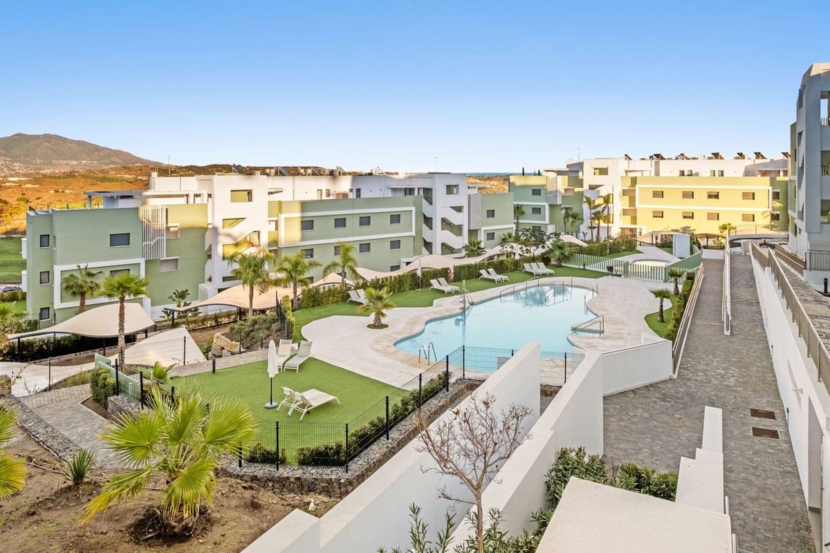 2 slaapkamer Appartement te koop in La Cala de Mijas - € 539.000 (Ref: 9929788)