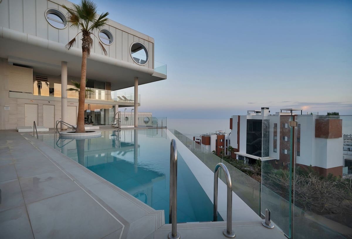 3 slaapkamer Appartement te koop in Fuengirola - € 1.249.000 (Ref: 9929891)