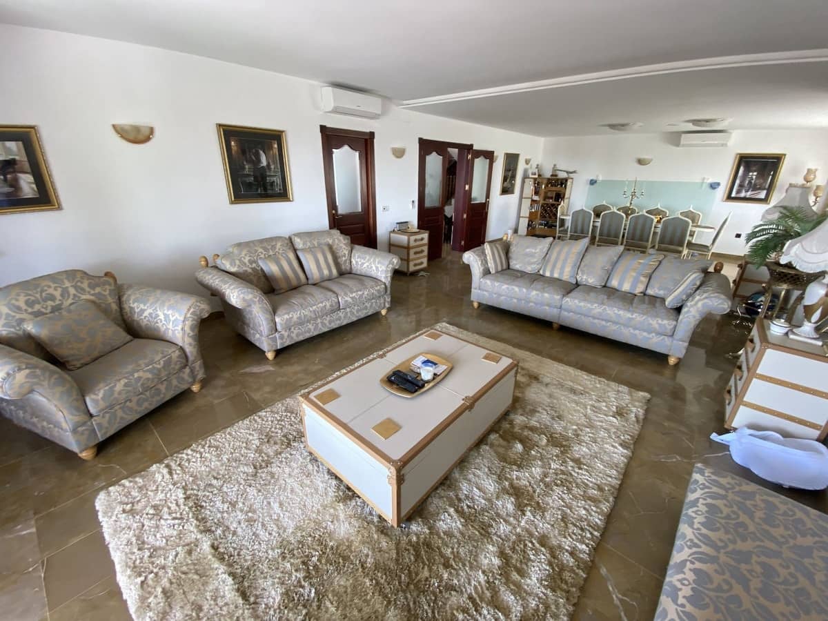 5 soverom Villa til salgs i Torremolinos med garasje - € 1 150 000 (Ref: 9929892)
