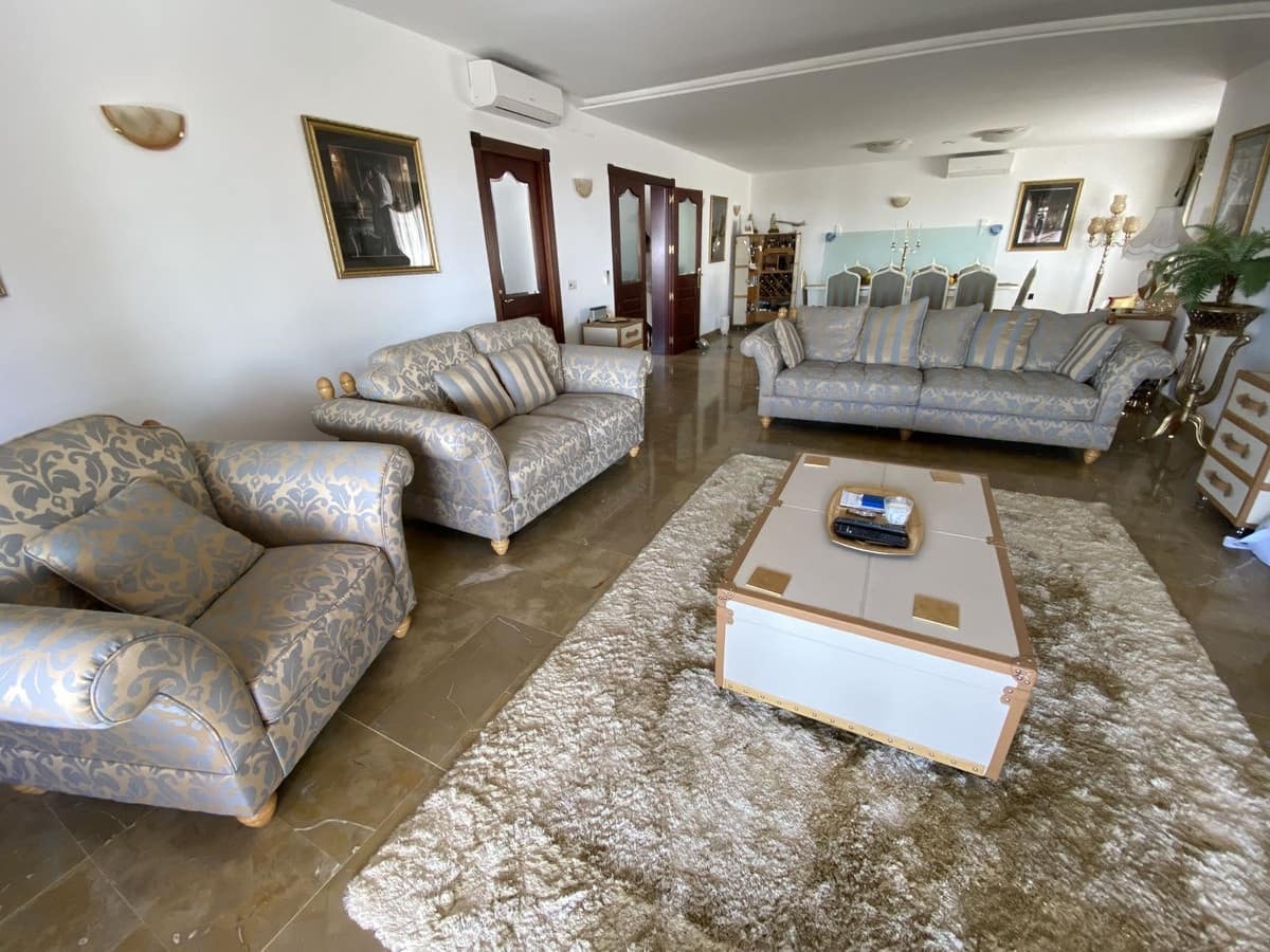 5 soverom Villa til salgs i Torremolinos med garasje - € 1 150 000 (Ref: 9929892)