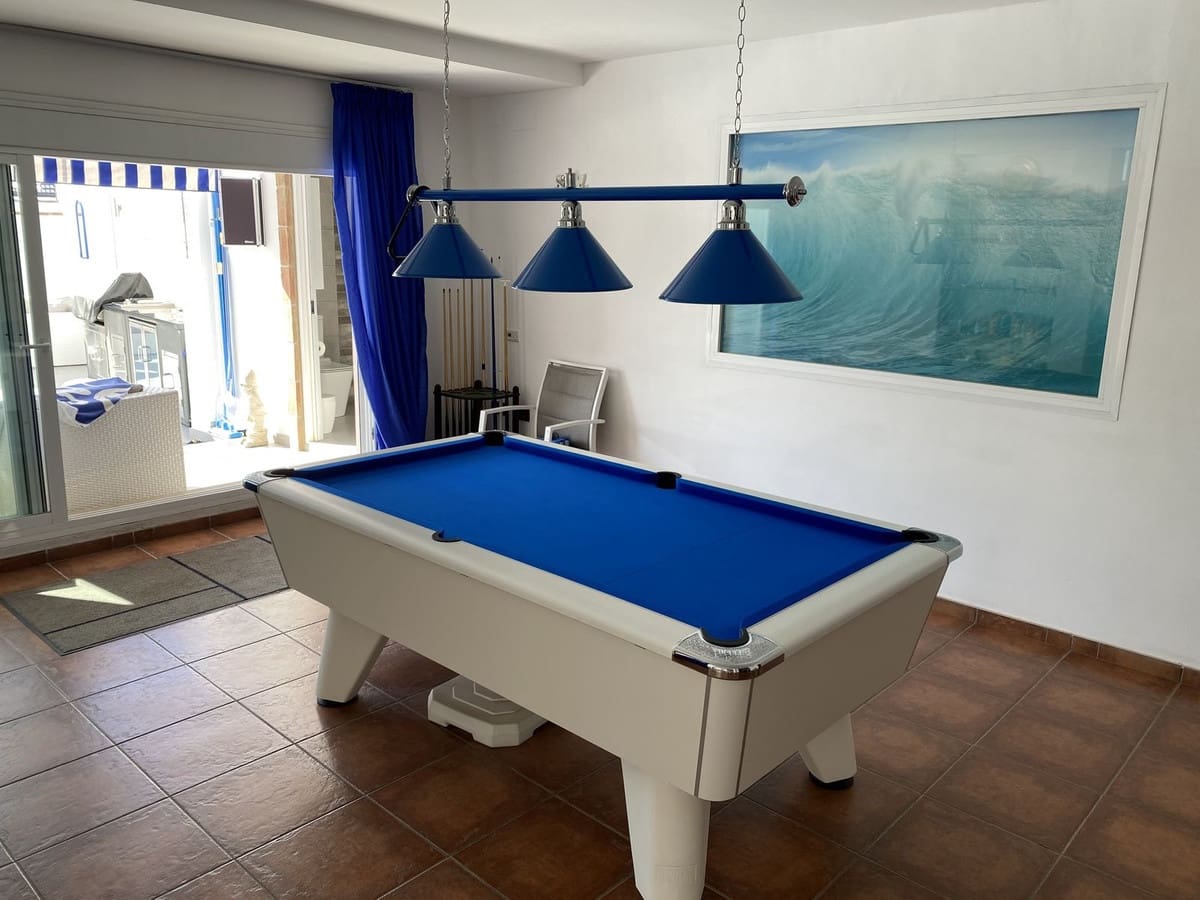 5 soverom Villa til salgs i Torremolinos med garasje - € 1 150 000 (Ref: 9929892)