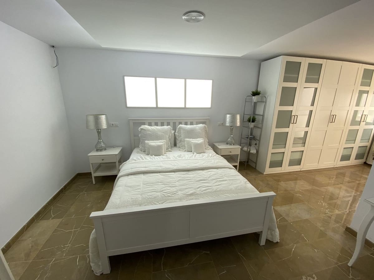 5 soverom Villa til salgs i Torremolinos med garasje - € 1 150 000 (Ref: 9929892)