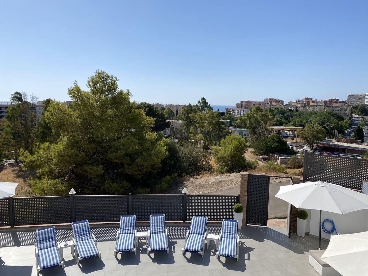 5 soverom Villa til salgs i Torremolinos med garasje - € 1 150 000 (Ref: 9929892)
