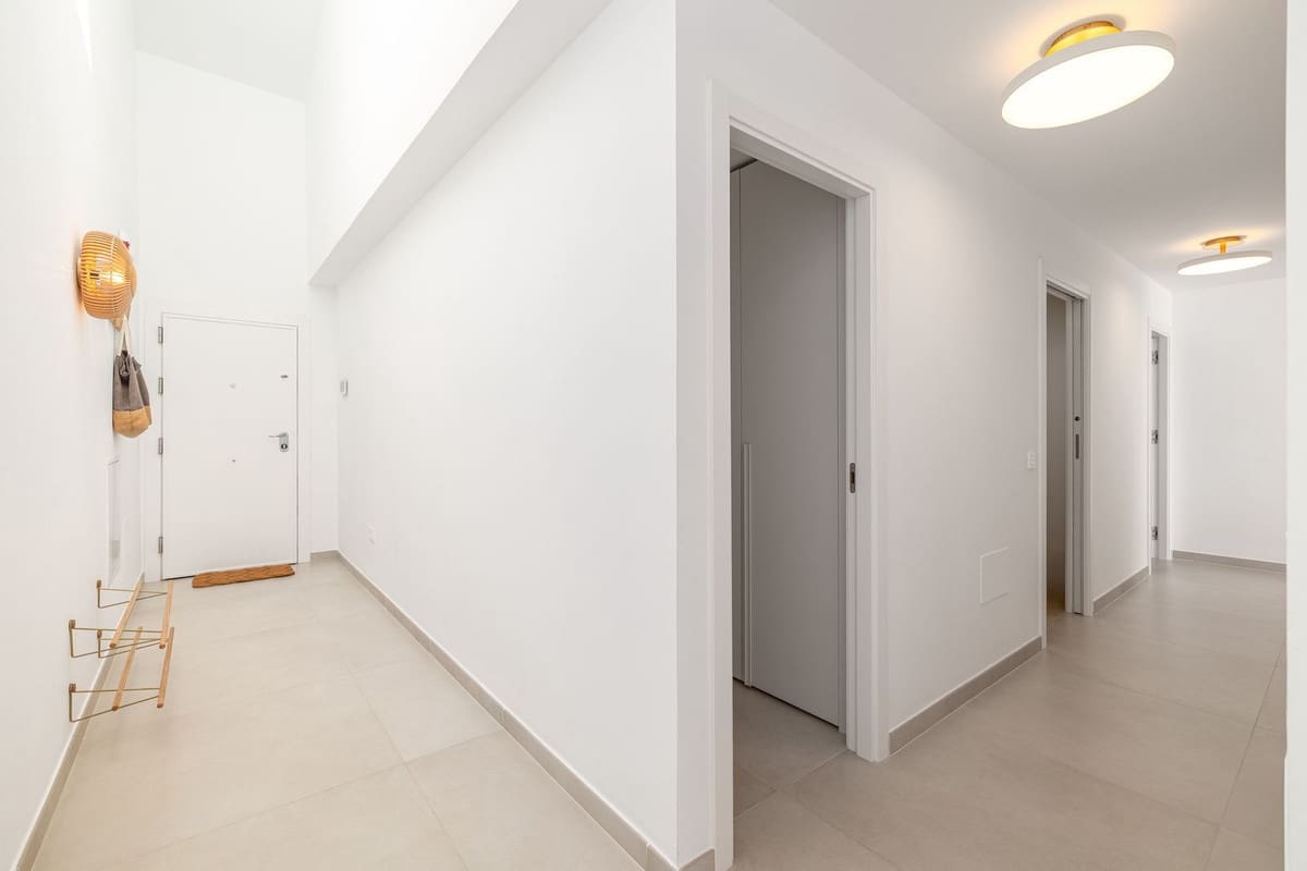 3 slaapkamer Appartement te koop in Benalmadena - € 1.150.000 (Ref: 9929894)