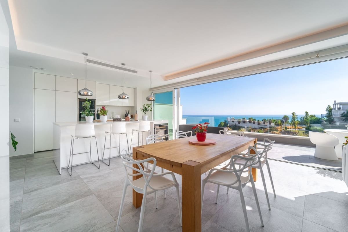3 soveværelse Lejlighed til salg i La Capellania - € 1.290.000 (Ref: 9929896)