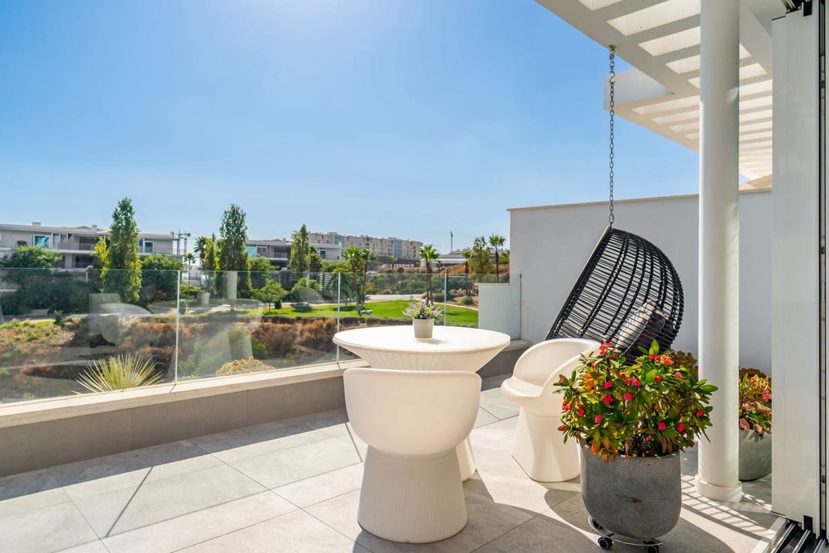 3 soveværelse Lejlighed til salg i La Capellania - € 1.290.000 (Ref: 9929896)