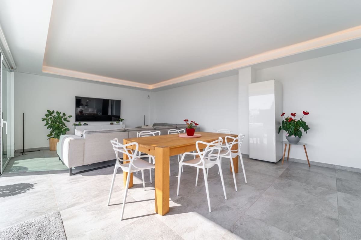 3 soveværelse Lejlighed til salg i La Capellania - € 1.290.000 (Ref: 9929896)