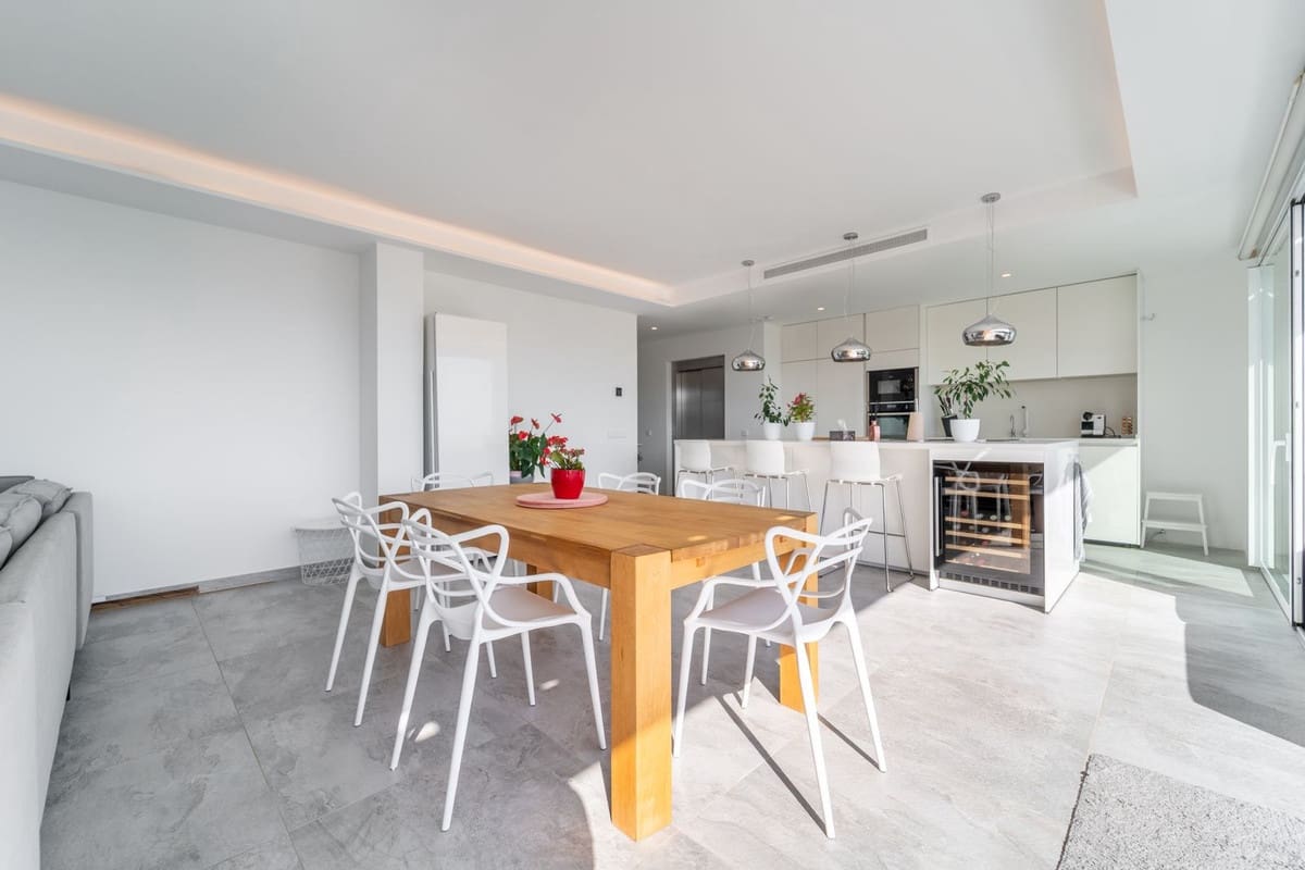 3 soveværelse Lejlighed til salg i La Capellania - € 1.290.000 (Ref: 9929896)