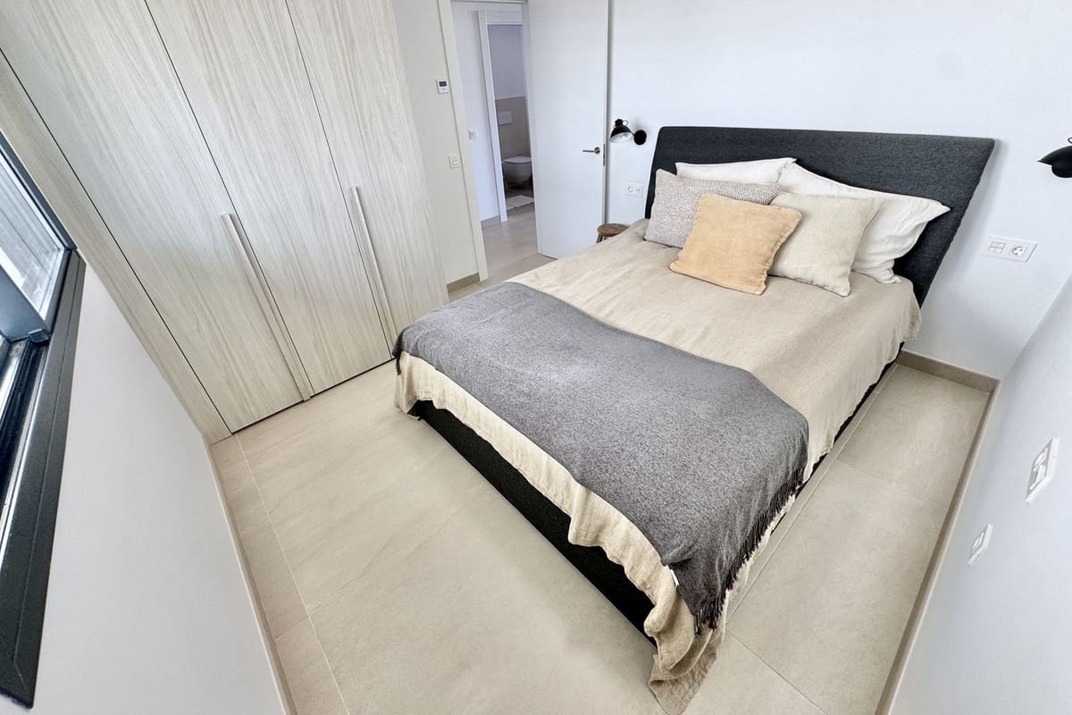 3 slaapkamer Appartement te koop in Carvajal - € 1.295.000 (Ref: 9929903)