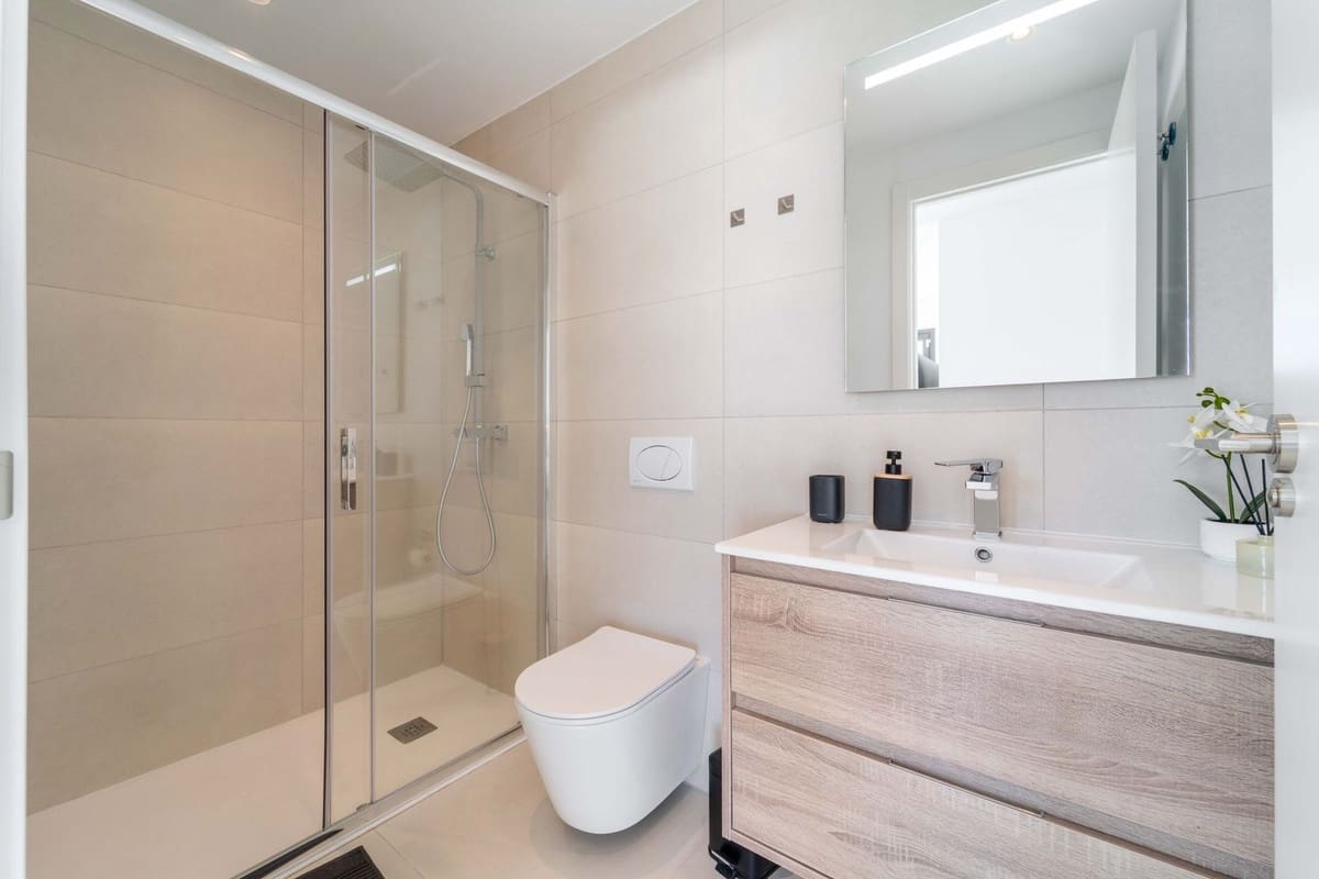 Apartamento de 3 habitaciones en Fuengirola en venta - 1.299.000 € (Ref: 9929905)