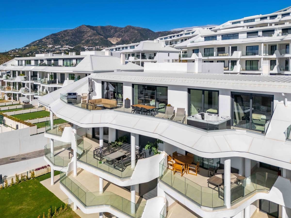 Apartamento de 3 habitaciones en Fuengirola en venta - 1.299.000 € (Ref: 9929905)