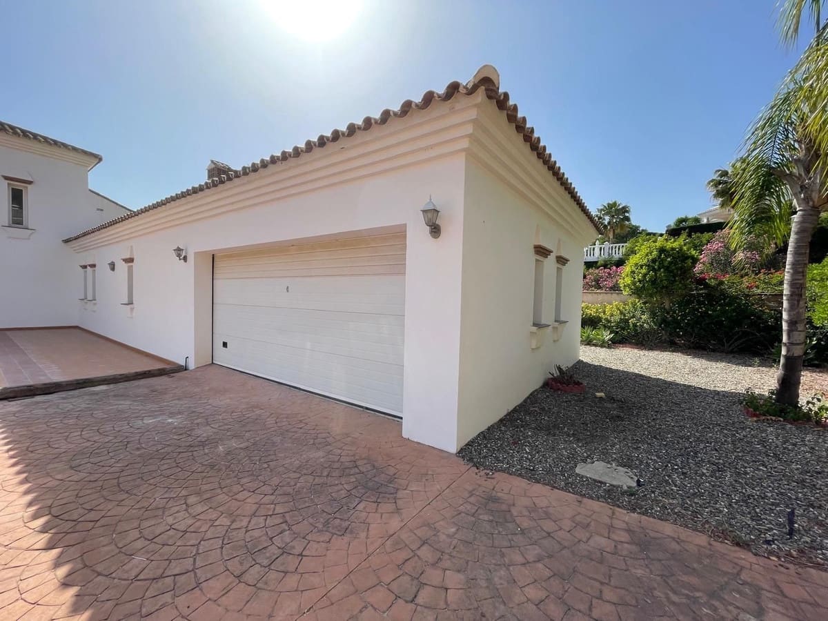 Chalet de 5 habitaciones en Mijas en venta con garaje - 1.299.950 € (Ref: 9929906)