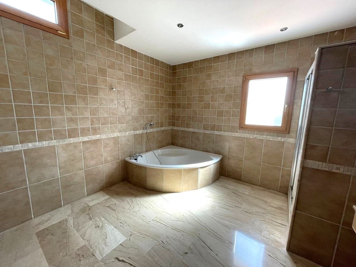 Chalet de 5 habitaciones en Mijas en venta con garaje - 1.299.950 € (Ref: 9929906)
