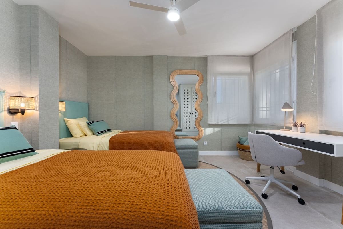 2 Zimmer Apartment zu verkaufen in Mijas Costa mit Garage - 1.300.000 € (Ref: 9929907)