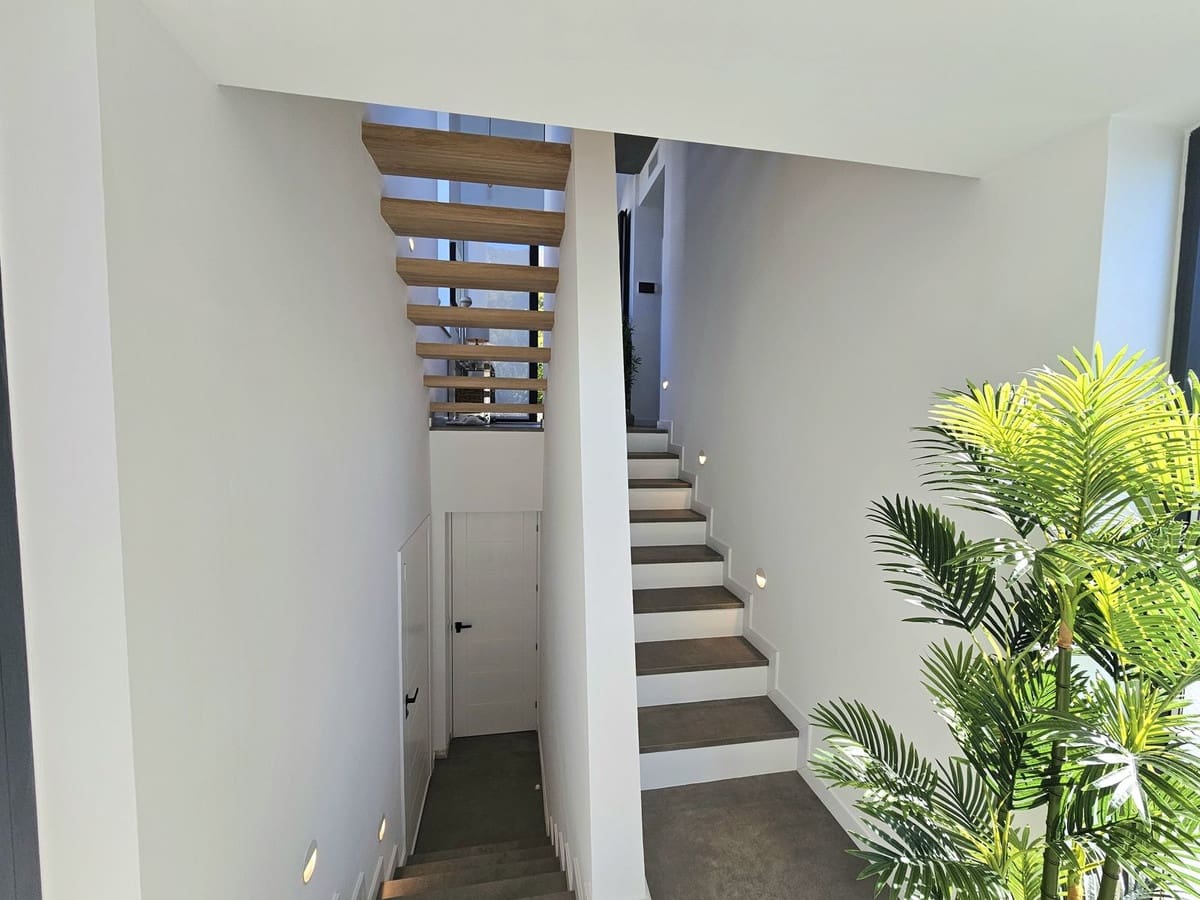 3 slaapkamer Villa te koop in Mijas met garage - € 1.395.000 (Ref: 9929909)
