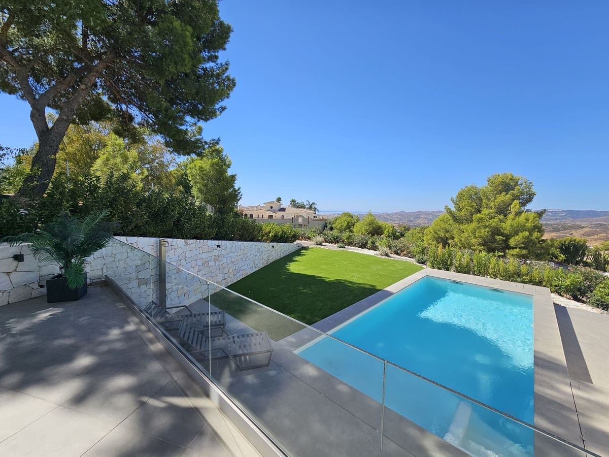 3 slaapkamer Villa te koop in Mijas met garage - € 1.395.000 (Ref: 9929909)