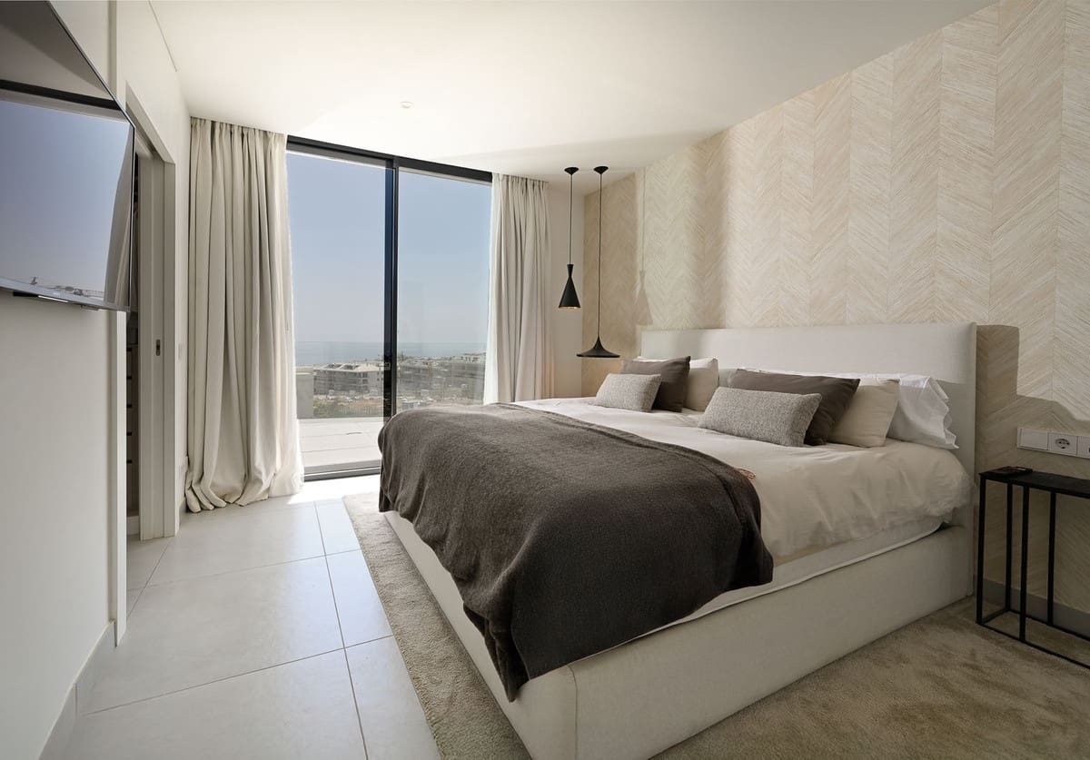 3 slaapkamer Appartement te koop in Fuengirola met garage - € 1.395.000 (Ref: 9929911)