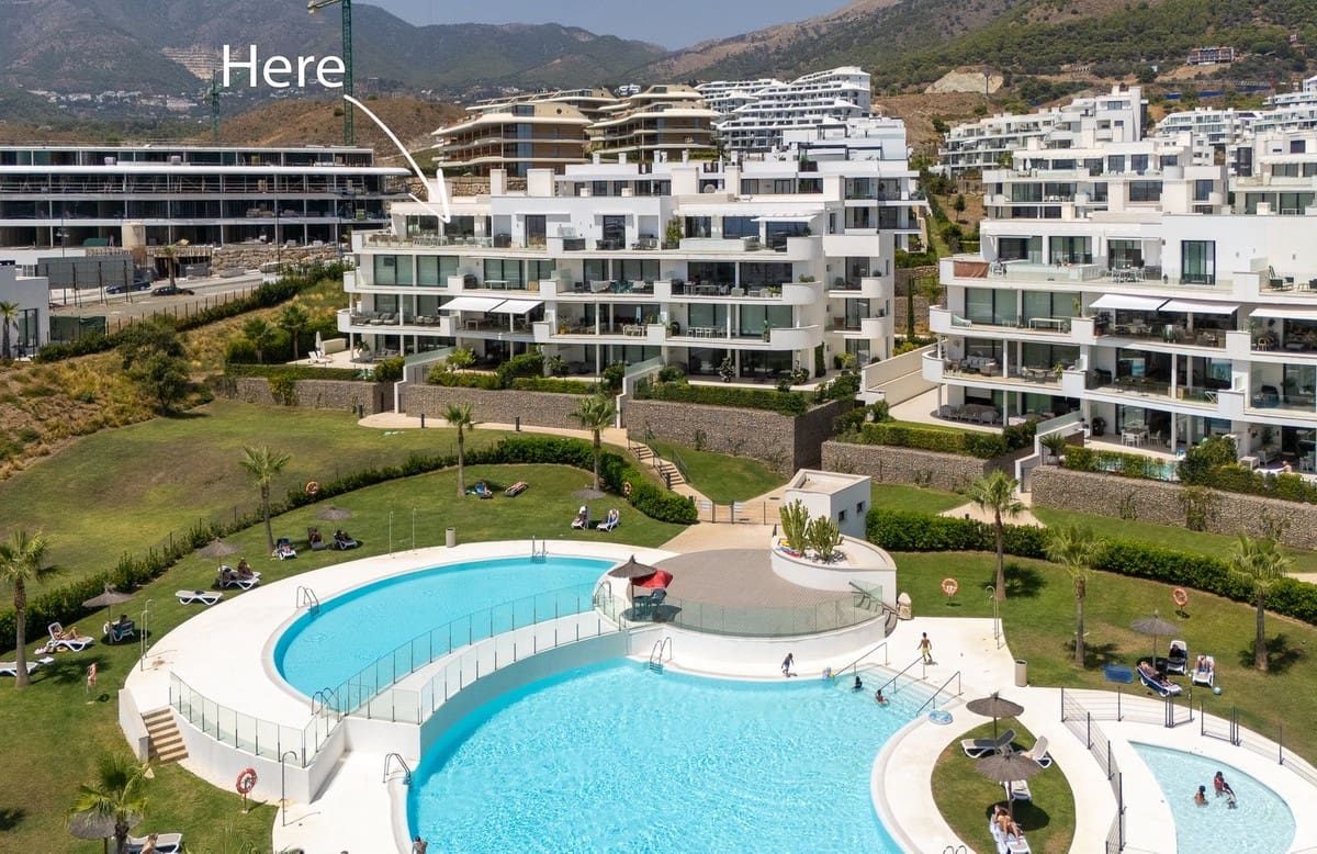 3 slaapkamer Appartement te koop in Fuengirola met garage - € 1.395.000 (Ref: 9929911)