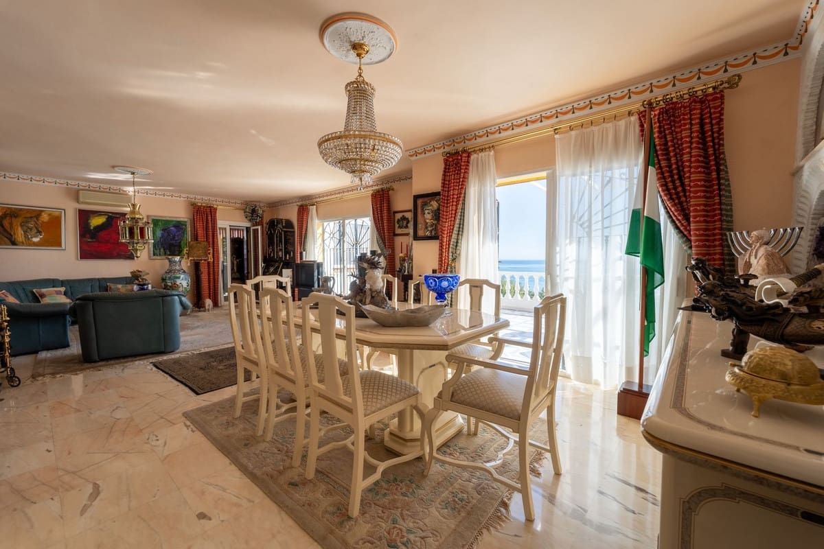 4 bedroom Villa for sale in Torremuelle with garage - € 1,390,000 (Ref: 9929914)