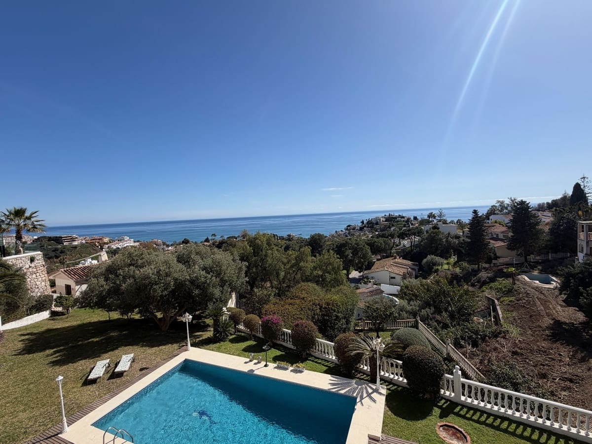 4 bedroom Villa for sale in Torremuelle with garage - € 1,390,000 (Ref: 9929914)