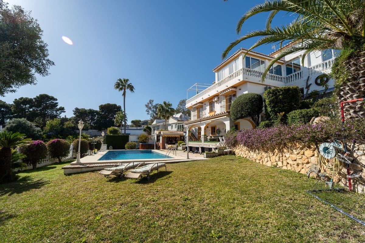 4 bedroom Villa for sale in Torremuelle with garage - € 1,390,000 (Ref: 9929914)