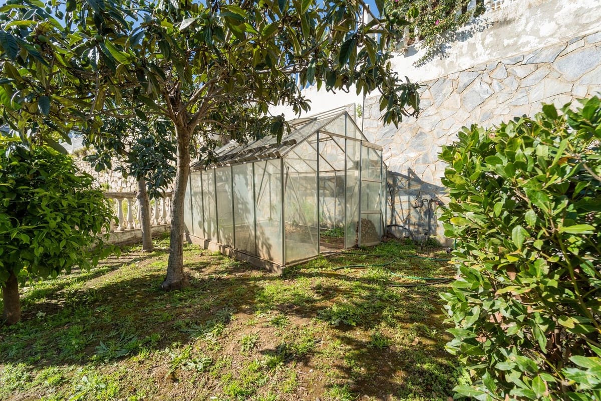 4 bedroom Villa for sale in Torremuelle with garage - € 1,390,000 (Ref: 9929914)