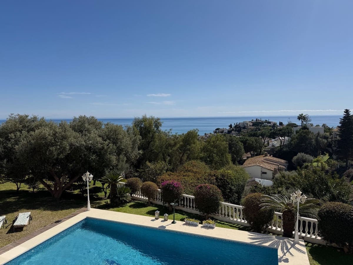 4 bedroom Villa for sale in Torremuelle with garage - € 1,390,000 (Ref: 9929914)