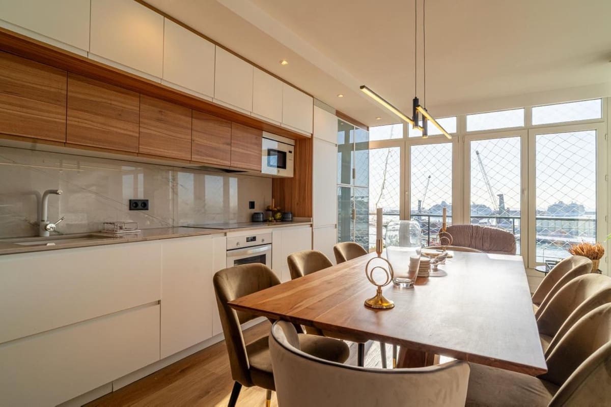 5 soveværelse Lejlighed til salg i Malaga by - € 1.520.000 (Ref: 9929919)