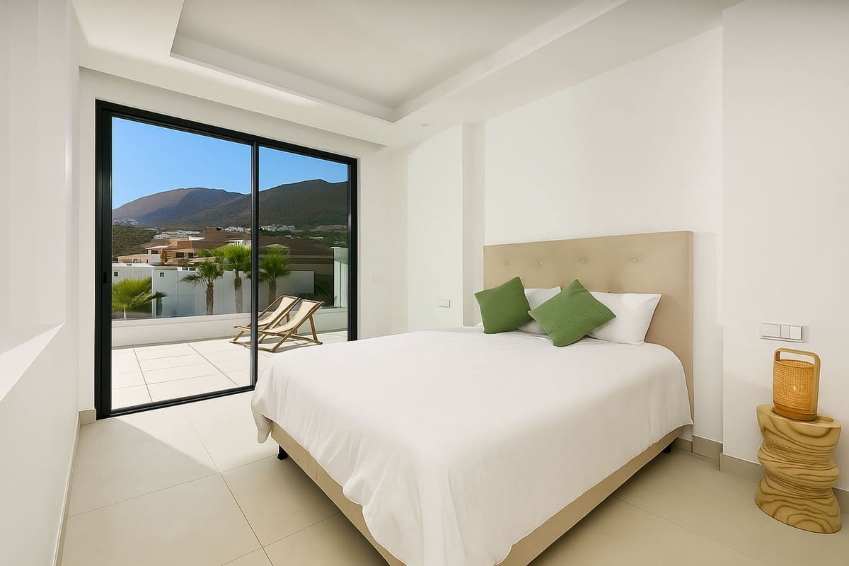 4 soveværelse Byhus til salg i Benalmadena Costa med garage - € 1.595.000 (Ref: 9929920)