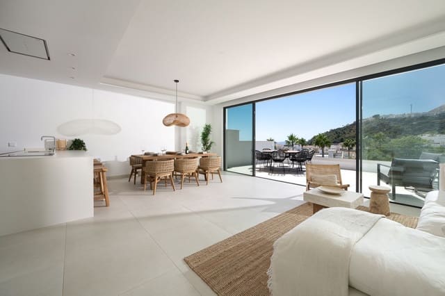 4 soveværelse Byhus til salg i Benalmadena Costa, Benalmádena med garage - € 1.595.000 (Ref: 9929920)