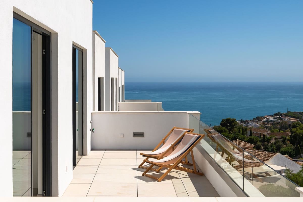4 soveværelse Byhus til salg i Benalmadena Costa med garage - € 1.595.000 (Ref: 9929920)