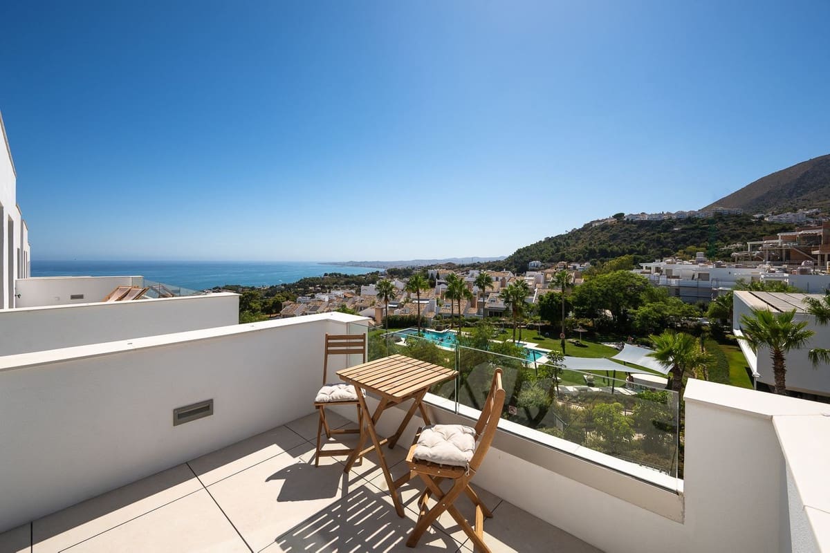 4 soveværelse Byhus til salg i Benalmadena Costa med garage - € 1.595.000 (Ref: 9929920)