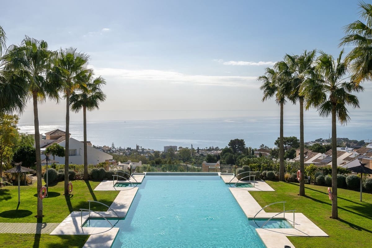 4 soveværelse Byhus til salg i Benalmadena Costa med garage - € 1.595.000 (Ref: 9929920)