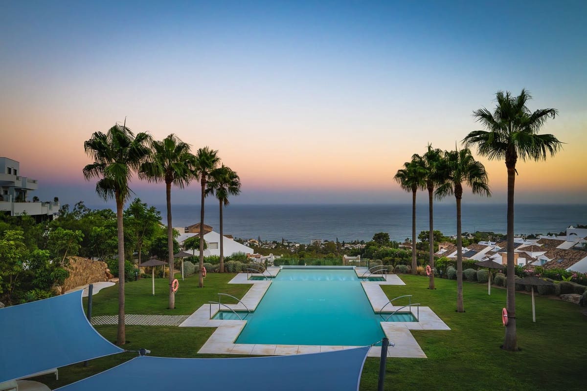 4 soveværelse Byhus til salg i Benalmadena Costa med garage - € 1.595.000 (Ref: 9929920)
