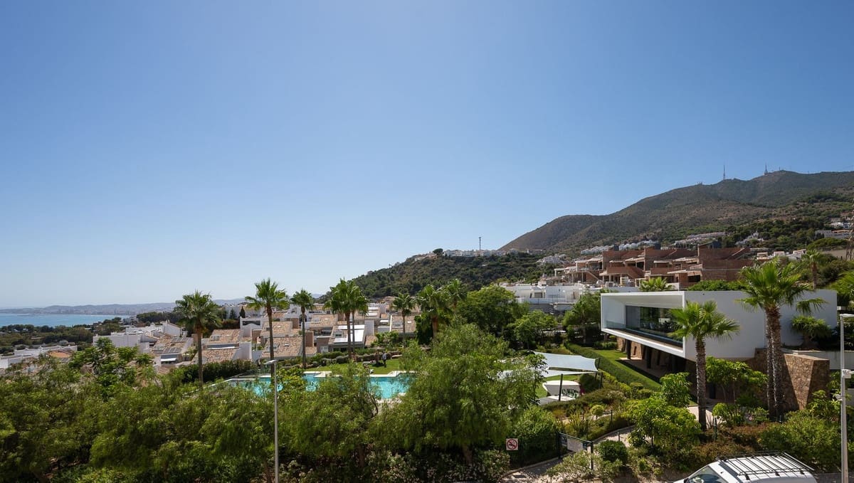 4 soveværelse Byhus til salg i Benalmadena Costa med garage - € 1.595.000 (Ref: 9929920)