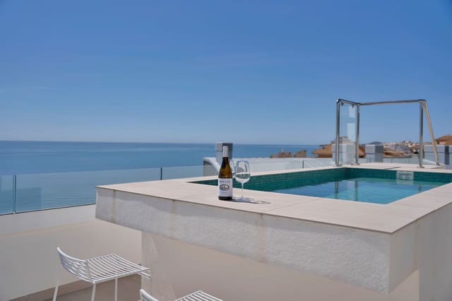 3 bedroom Apartment for sale in Fuengirola with pool garage - € 1,650,000 (Ref: 9929922)