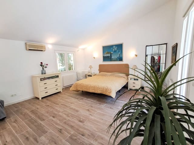 7 Zimmer Villa zu verkaufen in Calahonda, Mijas - 1.650.000 € (Ref: 9929924)