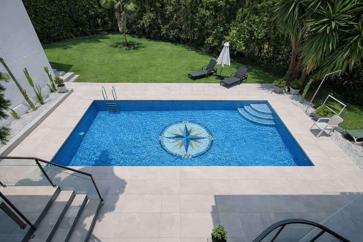 7 Zimmer Villa zu verkaufen in Calahonda - 1.650.000 € (Ref: 9929924)