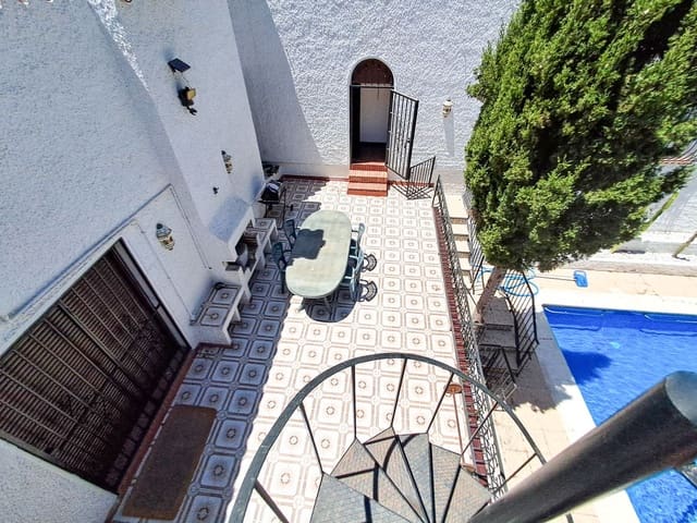 7 Zimmer Villa zu verkaufen in Calahonda, Mijas - 1.650.000 € (Ref: 9929924)