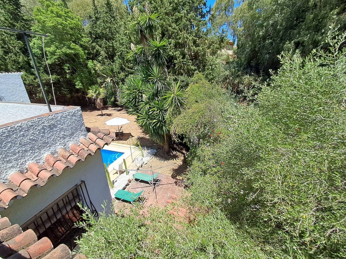 7 Zimmer Villa zu verkaufen in Calahonda - 1.650.000 € (Ref: 9929924)