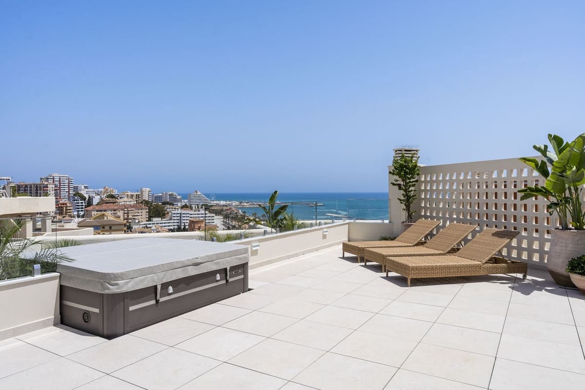 3 soveværelse Lejlighed til salg i Benalmadena Costa - € 1.650.000 (Ref: 9929925)