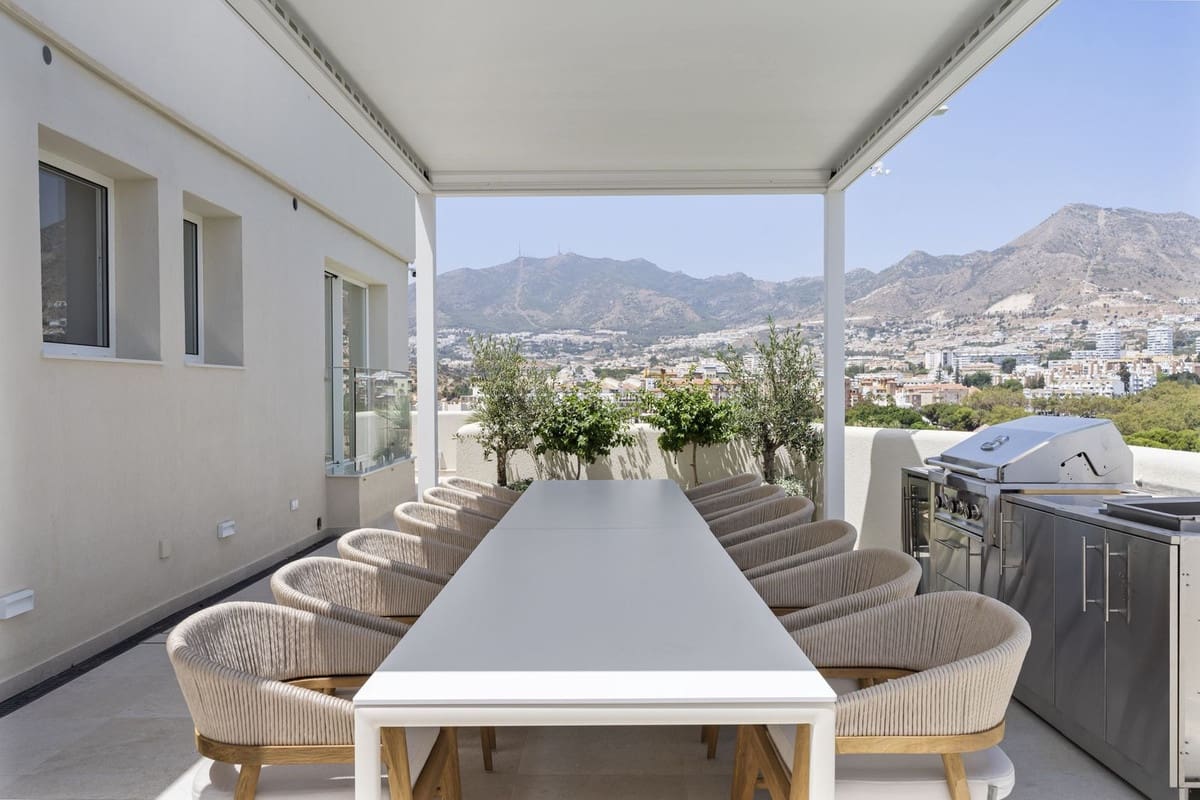 3 soveværelse Lejlighed til salg i Benalmadena Costa - € 1.650.000 (Ref: 9929925)