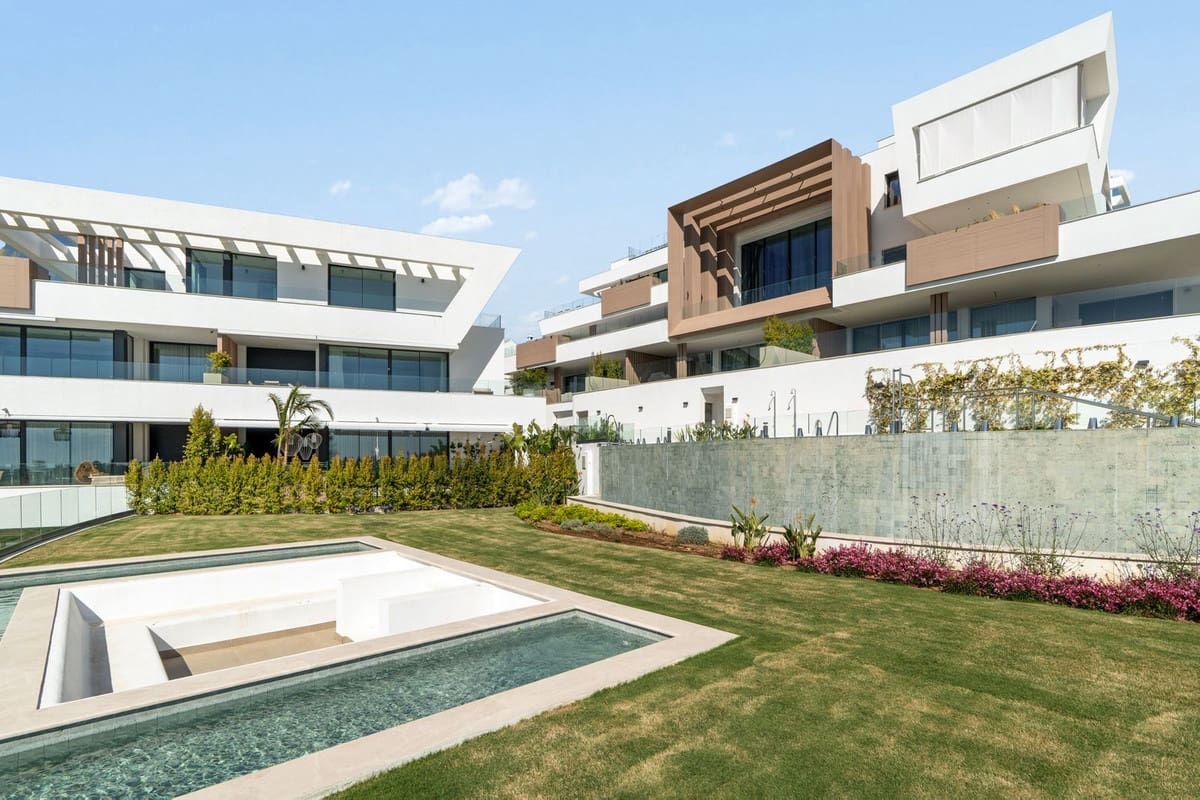 Apartamento de 3 habitaciones en Cabopino en venta - 1.790.000 € (Ref: 9929927)