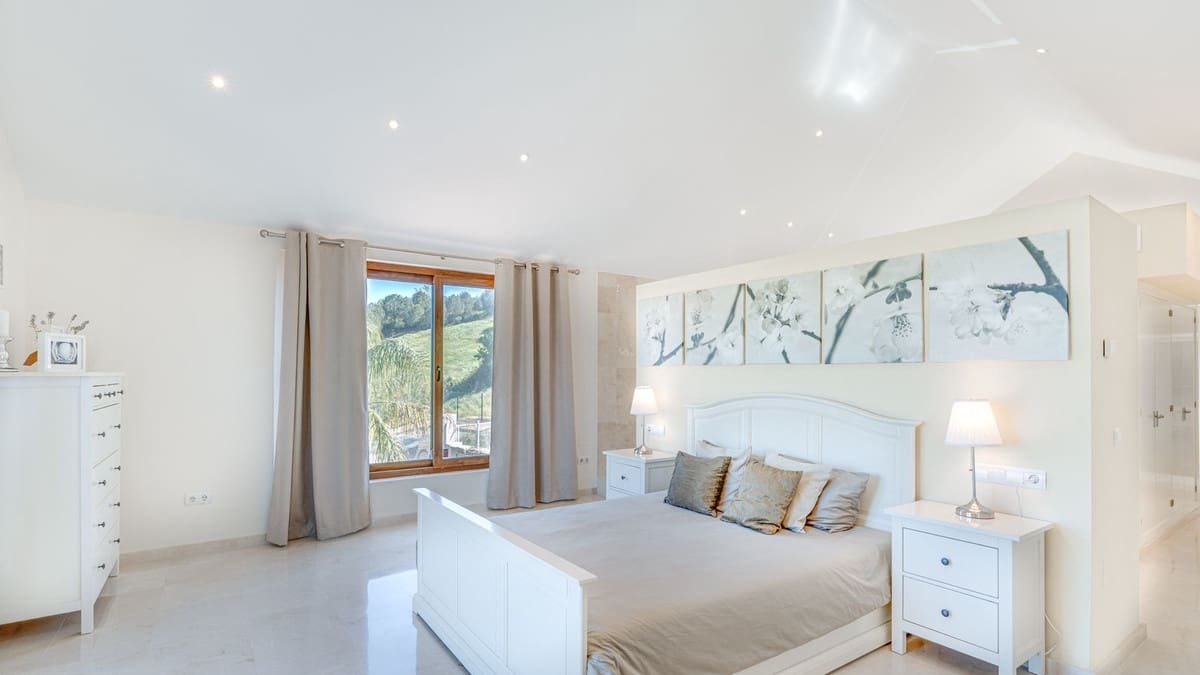 5 soverom Villa til salgs i La Cala Golf med garasje - € 1 890 000 (Ref: 9929931)