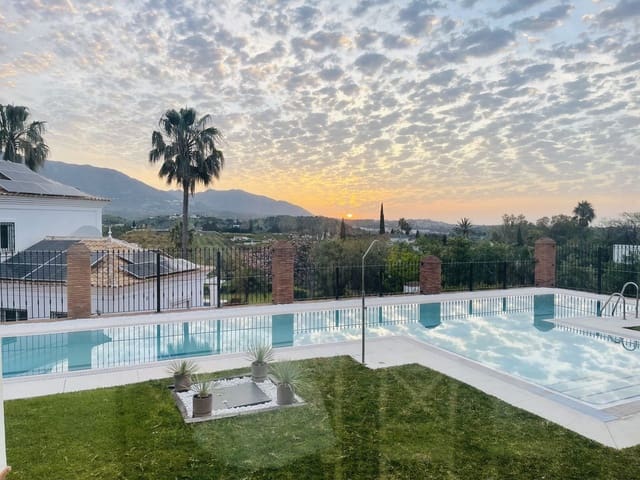 5 soverom Villa til salgs i La Cala Golf, Mijas med garasje - € 1 890 000 (Ref: 9929931)