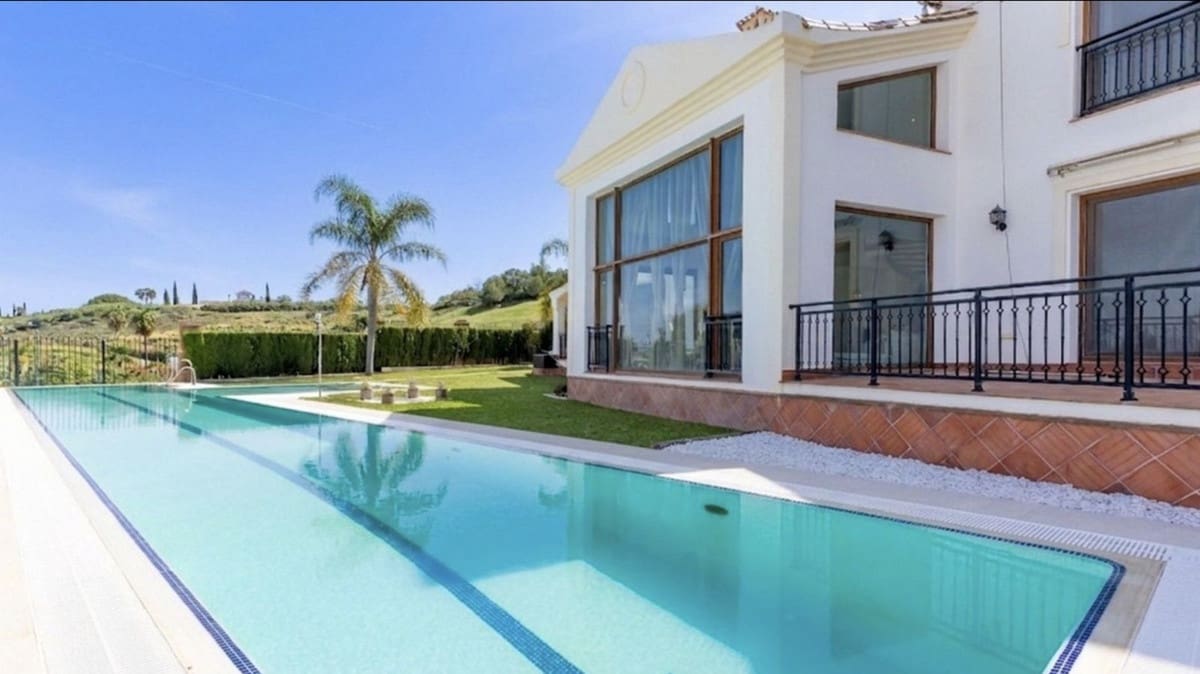 5 soverom Villa til salgs i La Cala Golf med garasje - € 1 890 000 (Ref: 9929931)