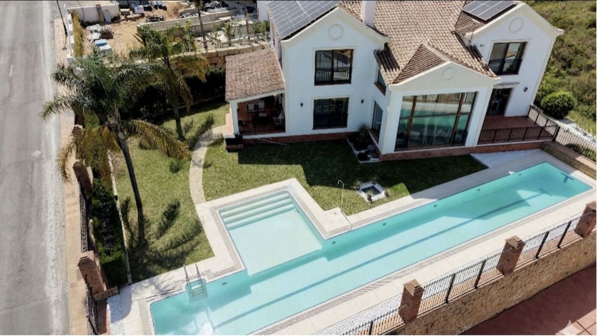 5 soverom Villa til salgs i La Cala Golf med garasje - € 1 890 000 (Ref: 9929931)