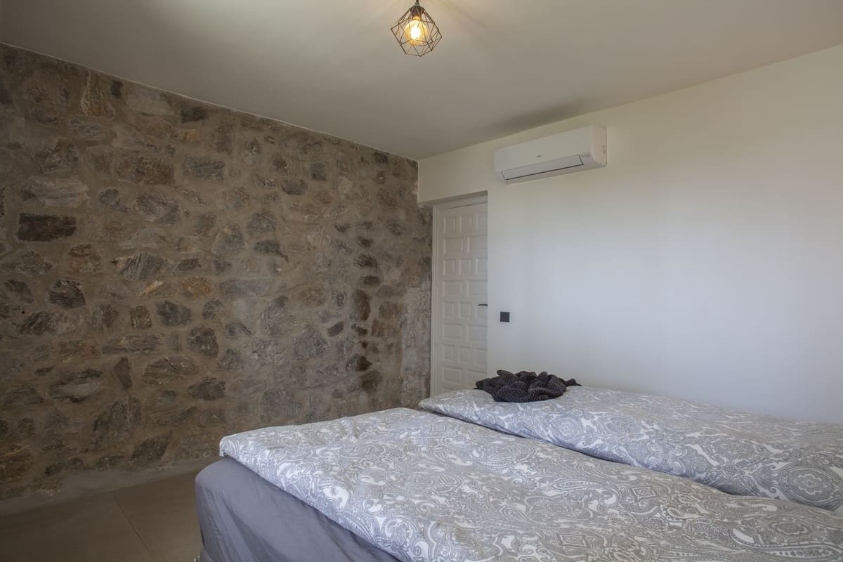 4 Zimmer Villa zu verkaufen in La Sierrezuela mit Garage - 1.950.000 € (Ref: 9929932)